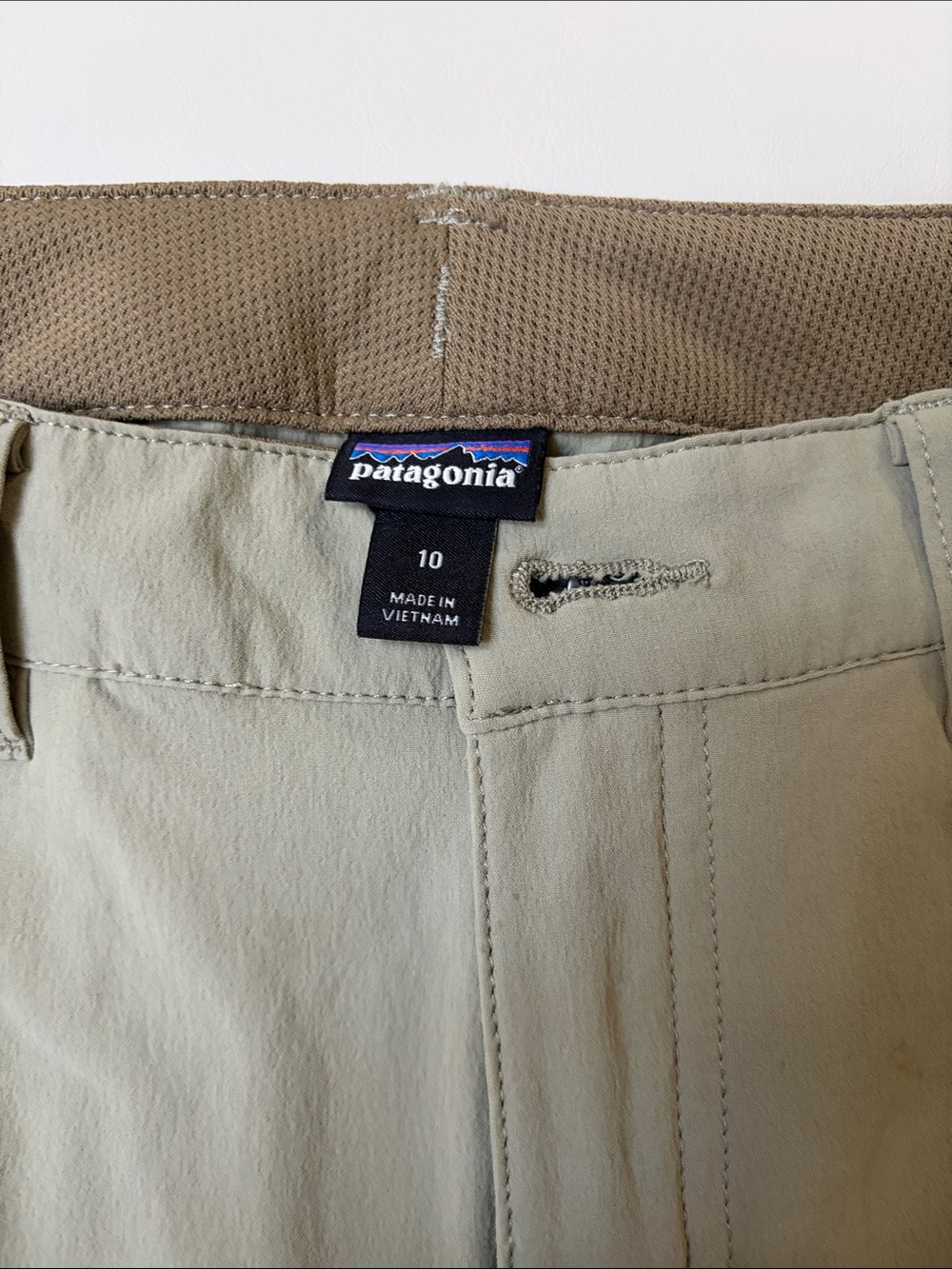 Patagonia women Light Olive ChinoShorts - Picture 2 of 5